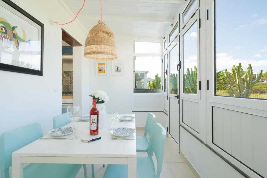Luxurious Bungalow A2 In A Quiet Complex With Pool 100M From The Sea Charco del Palo Esterno foto