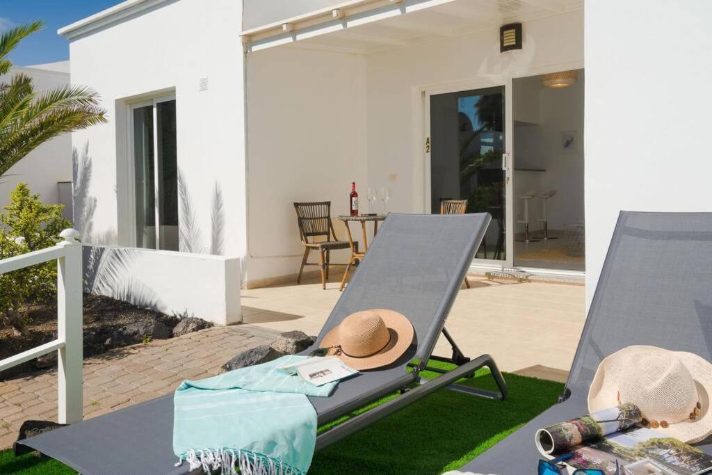 Luxurious Bungalow A2 In A Quiet Complex With Pool 100M From The Sea Charco del Palo Esterno foto